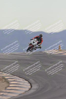 media/Sep-21-2025-Race Pace (Sun) [[98bf33ef95]]/Non Verified/1-Turns 9 and 10 (8am)/